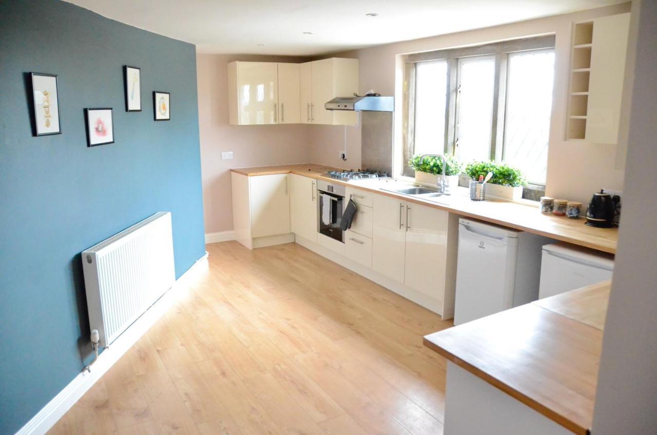 Tipputs Inn, Pub, Restaurant & Boutique Flats Stroud  Kamer foto